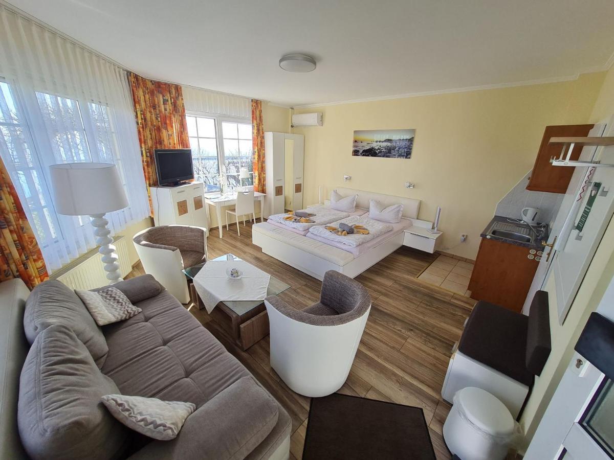 Hotel Waterkant Sassnitz Extérieur photo