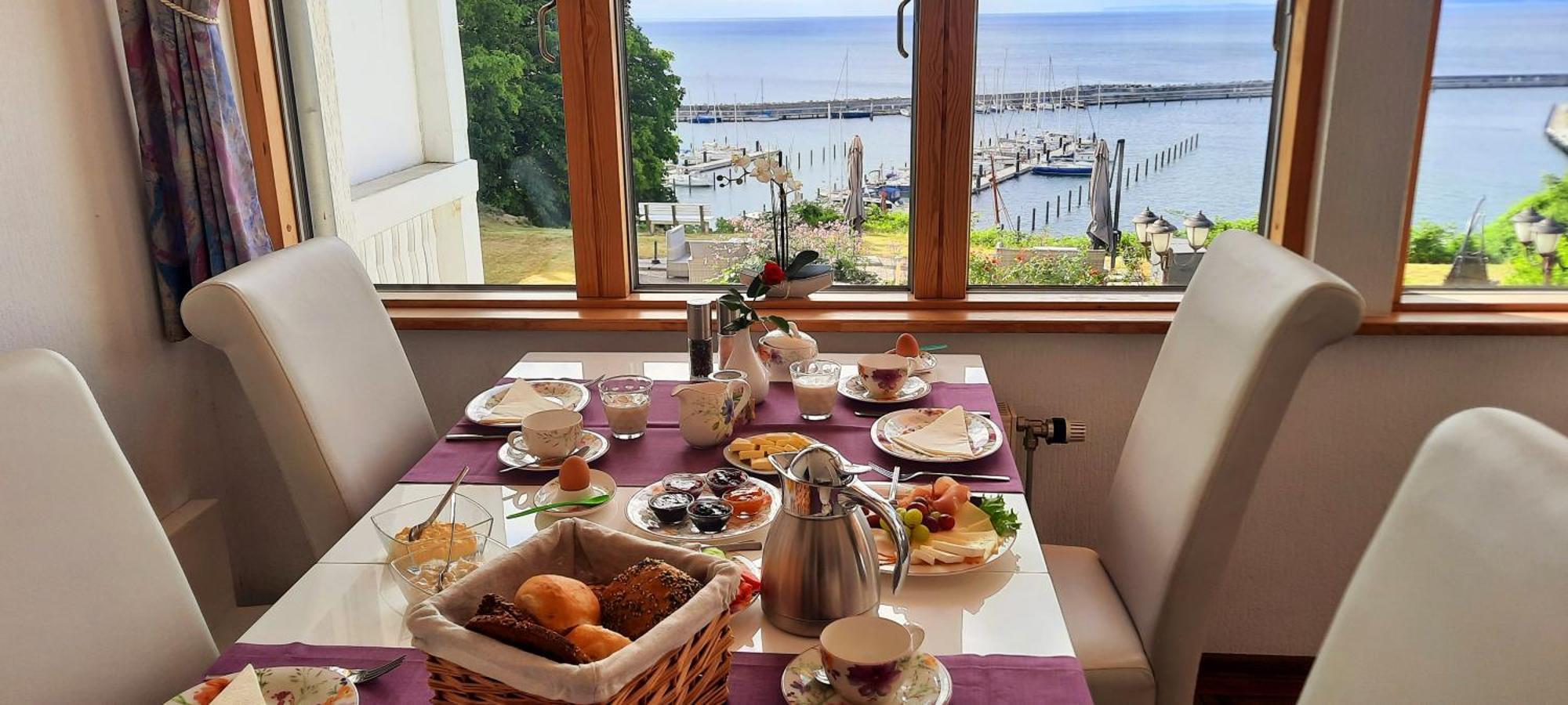Hotel Waterkant Sassnitz Extérieur photo